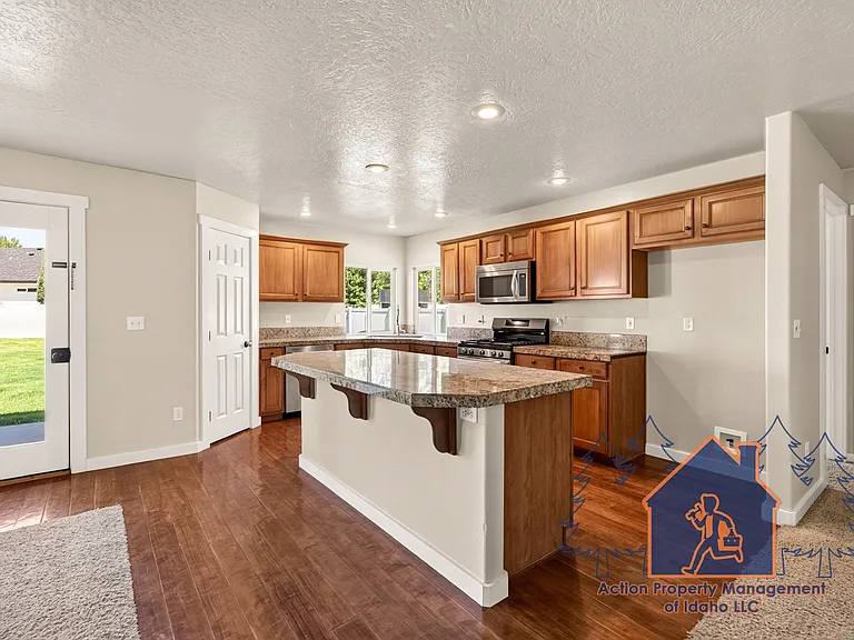3170 N Lancer Ave — Photo 13