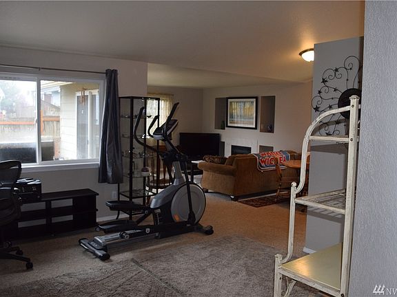 3rd image of 27338 Country Pl NW