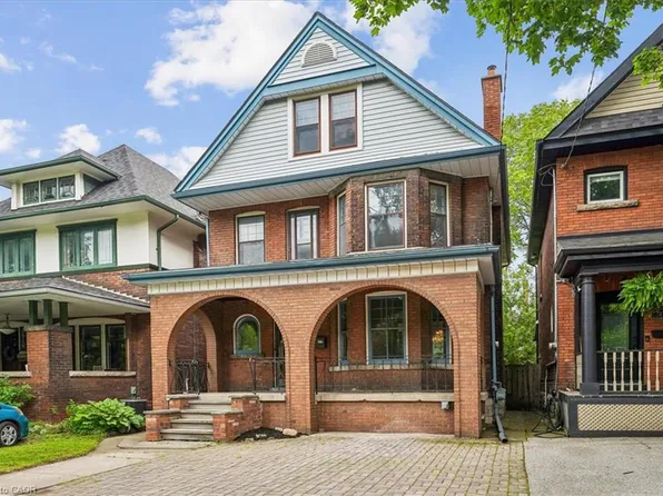 33 Saint Clair Ave, Hamilton, ON L8M 2N4