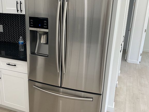 4th image of 7620 Pomelo Dr