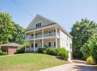 2199 Collins Dr NW, Atlanta, GA 30318