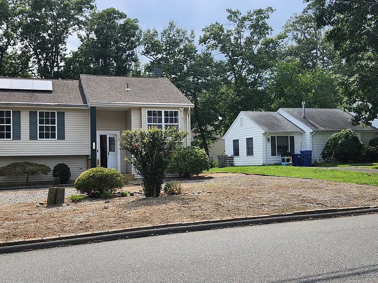 209 Green Acres Rd — Photo 2