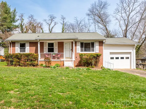 56 Skyview Ter, Asheville, NC 28806
