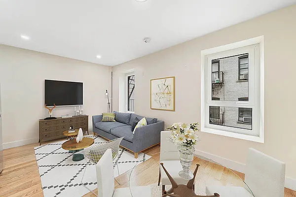 Rented by Vector New York, LLC | media 11