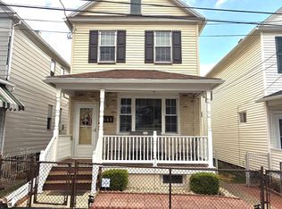 142 Almond Ln, Wilkes Barre, PA 18702