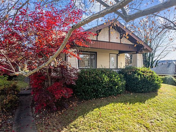 2nd image of 328 Riverview Dr