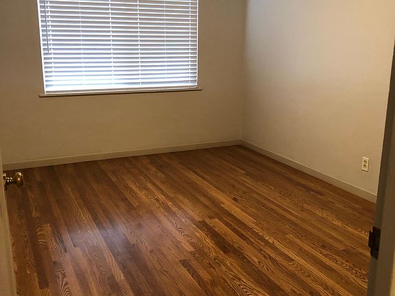 5th image of 6152 Overdale Ave