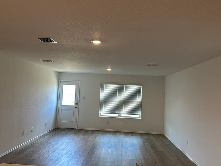 5906 Nyquist Way — Photo 19