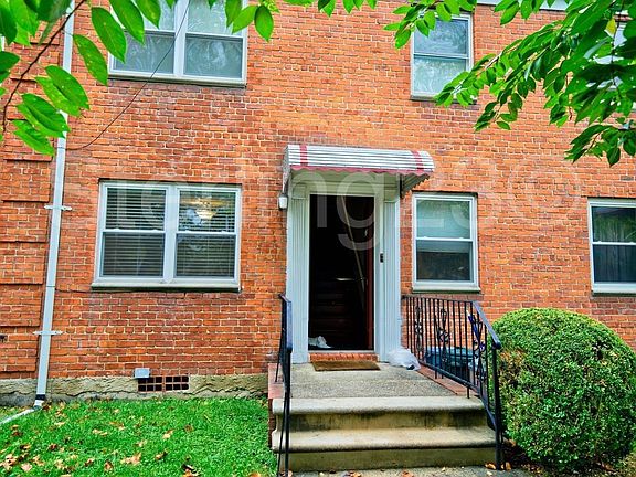 5th image of 19417 39th Ave #2