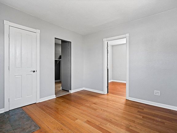 3rd image of 1105 S Zenobia St #1105&1107