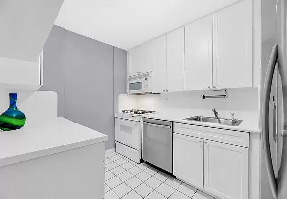 3rd image of 235 E 87th St APT 1D