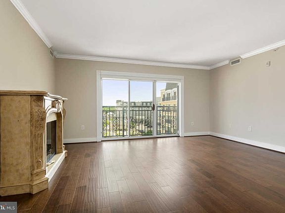 5th image of 5 Park Pl APT 601