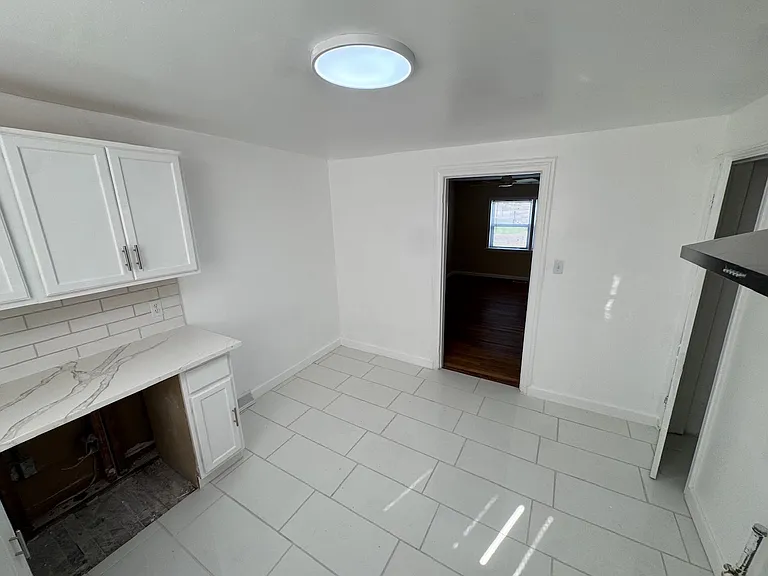 33754 Floyd St — Photo 7