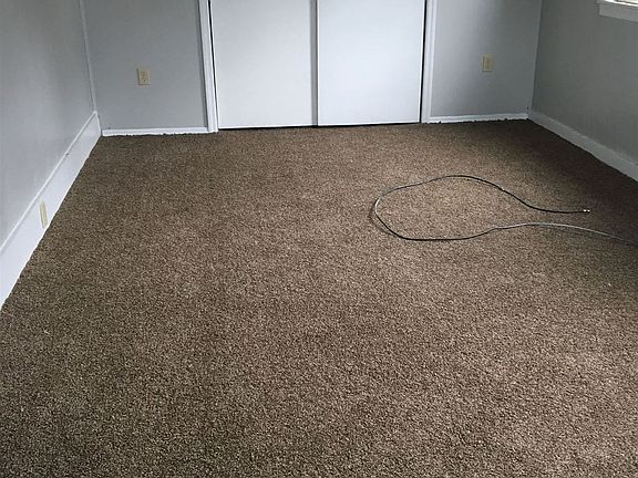 upstairs loft/bedroom