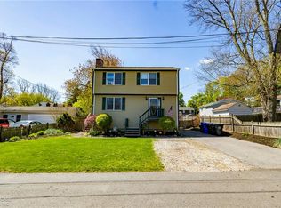61 Ravena Ave, Riverside, RI 02915