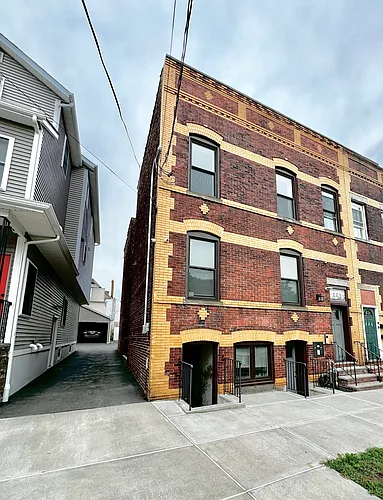 224 Niles St #2 Photo 1