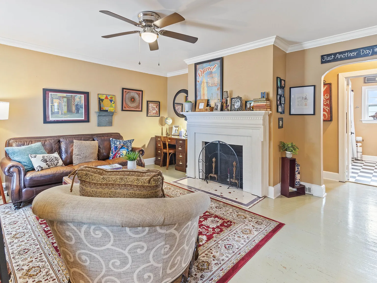 905 W Wendover Ave — Photo 3