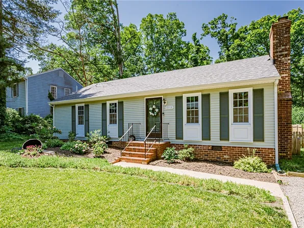 10113 Bayham Dr, North Chesterfield, VA 23235