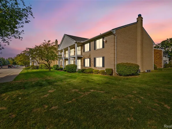 37095 Nottingham Dr #13, Sterling Heights, MI 48312