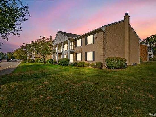 37095 Nottingham Dr #13, Sterling Heights, MI 48312