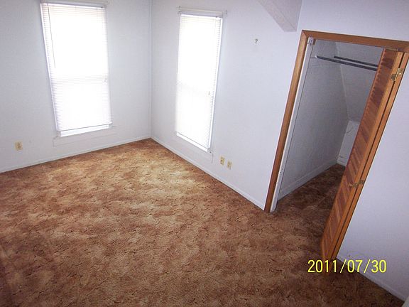 4th image of 921 Duff Ave Unit 1