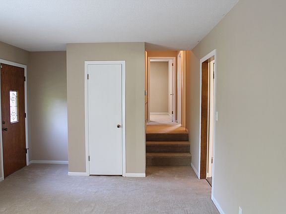 Living Room w/coat closet