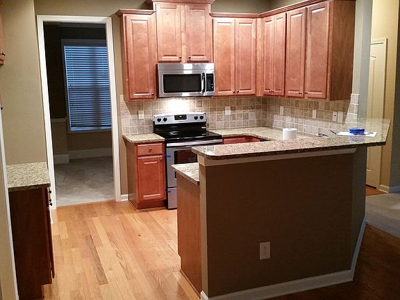 5th image of 475 Pittman Mill Ct