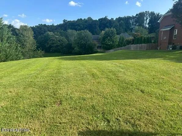 10316 Autumn Valley Ln, Knoxville, TN 37922