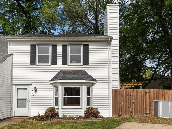 713 Crystal Springs Ct, Virginia Beach, VA 23462
