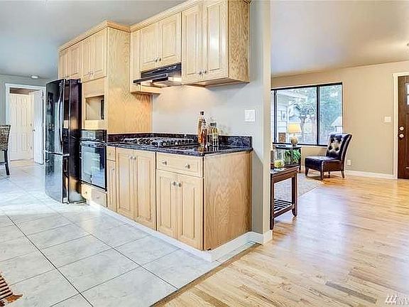 5th image of 10663 NE 133rd Pl