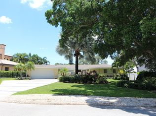 1810 N Lake Shore Dr, Sarasota, FL 34231