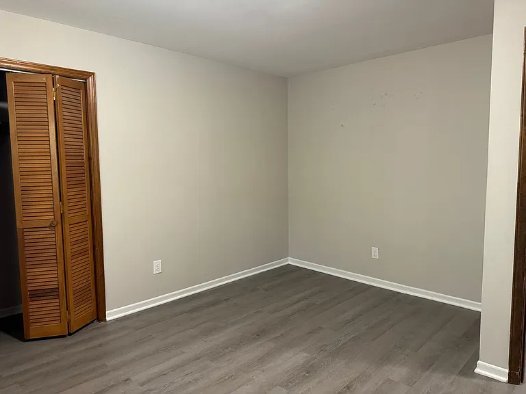 2233 Rose St — Photo 12