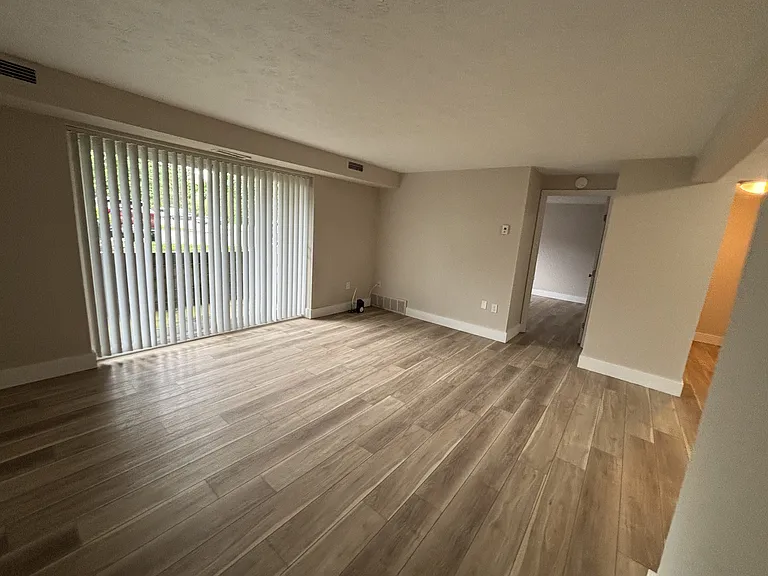 Hummingbird Pointe & The Gardens — Photo 35