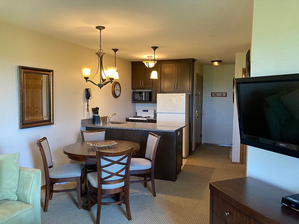 1st image of 4920 N Landmark Cir #2105