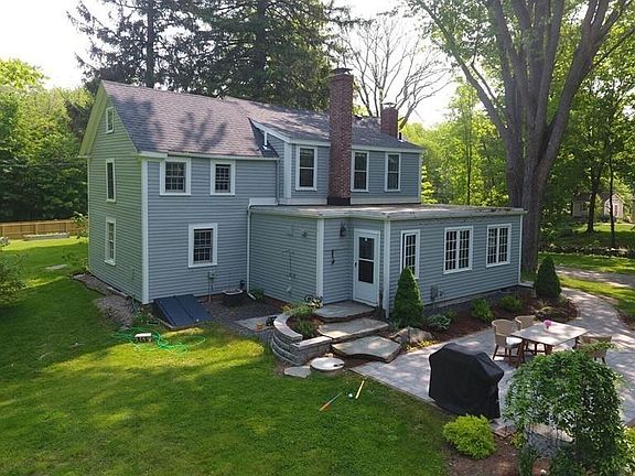 2nd image of 135 Indian Hill St
