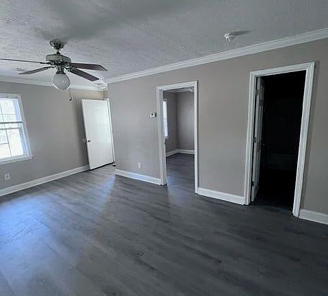 4th image of 2 Joann Dr Unit 1-5