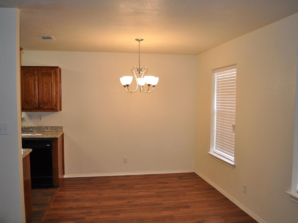 1st image of 225 Myrtle Ave