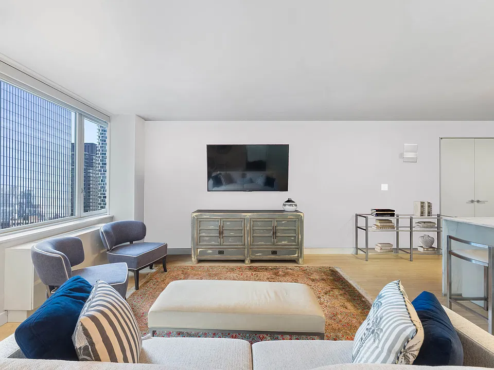 322 W 57th St #32Q