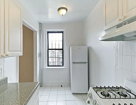 Rented by SW Queens Mezzanine | media 11