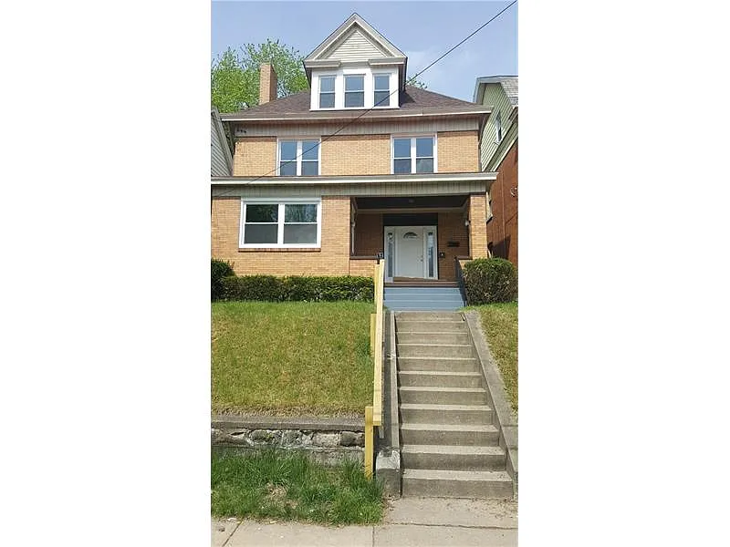 75 S Bryant Ave photo 1