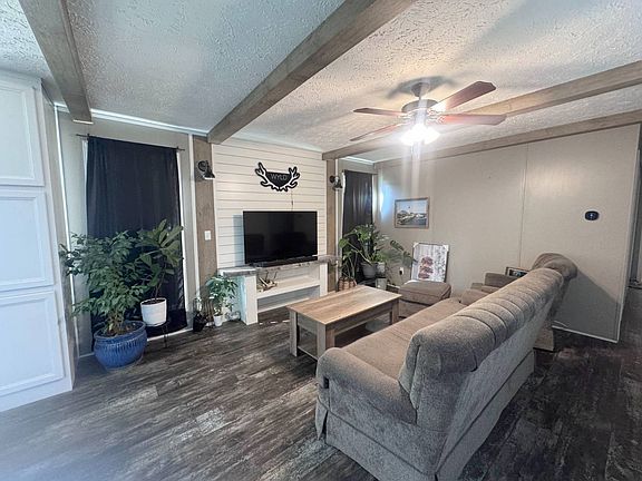 3rd image of 2143 County Road 1020 N