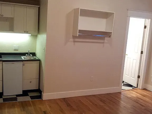 2241 NW Hoyt St #106 — Photo 13