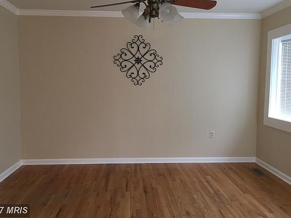 4th image of 611 Charwood Ct