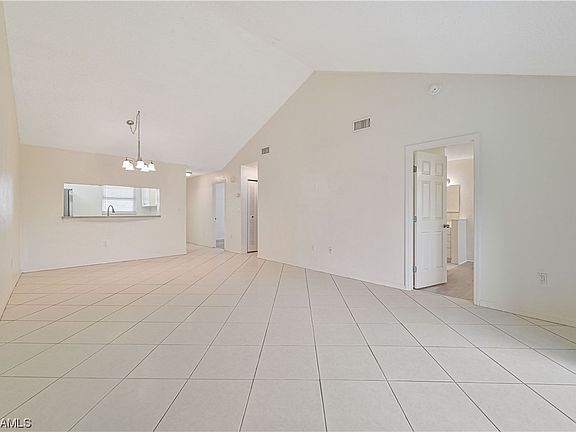 3rd image of 17171 Terraverde Cir APT 9