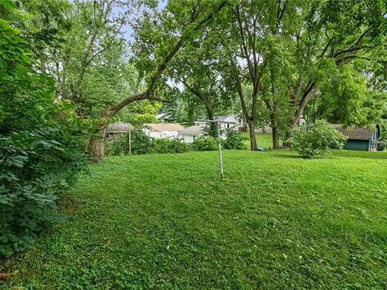 1106 N Osage St — Photo 23