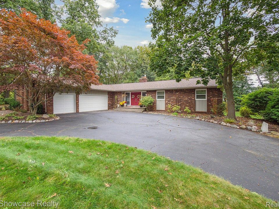 1st image of 4900 Juniper Dr
