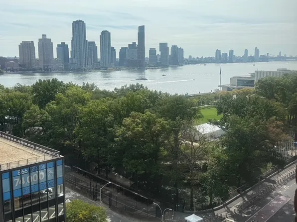 865 United Nations Plaza image 13 of 22