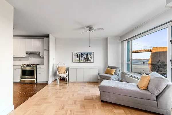 Sold by Lovett Realty, Inc. | media 32