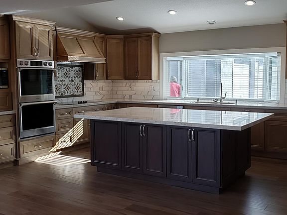 2nd image of 16603 Lark Ave