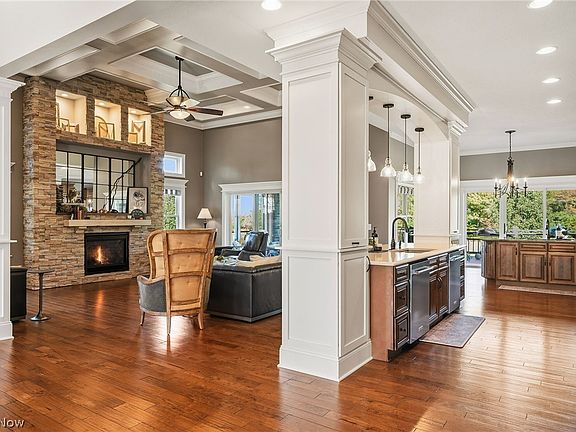 5th image of 577 Lyonswood Dr